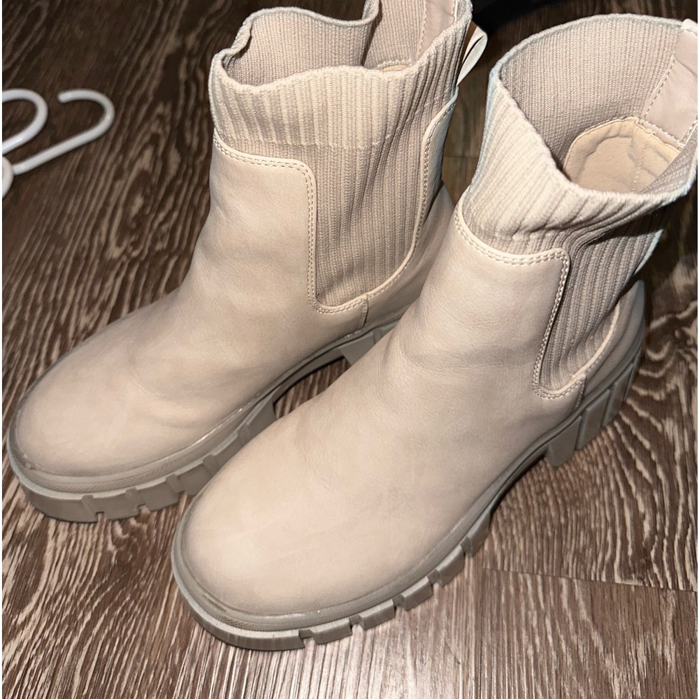 Dolce Vita Hoven H2P Boots - Dune
